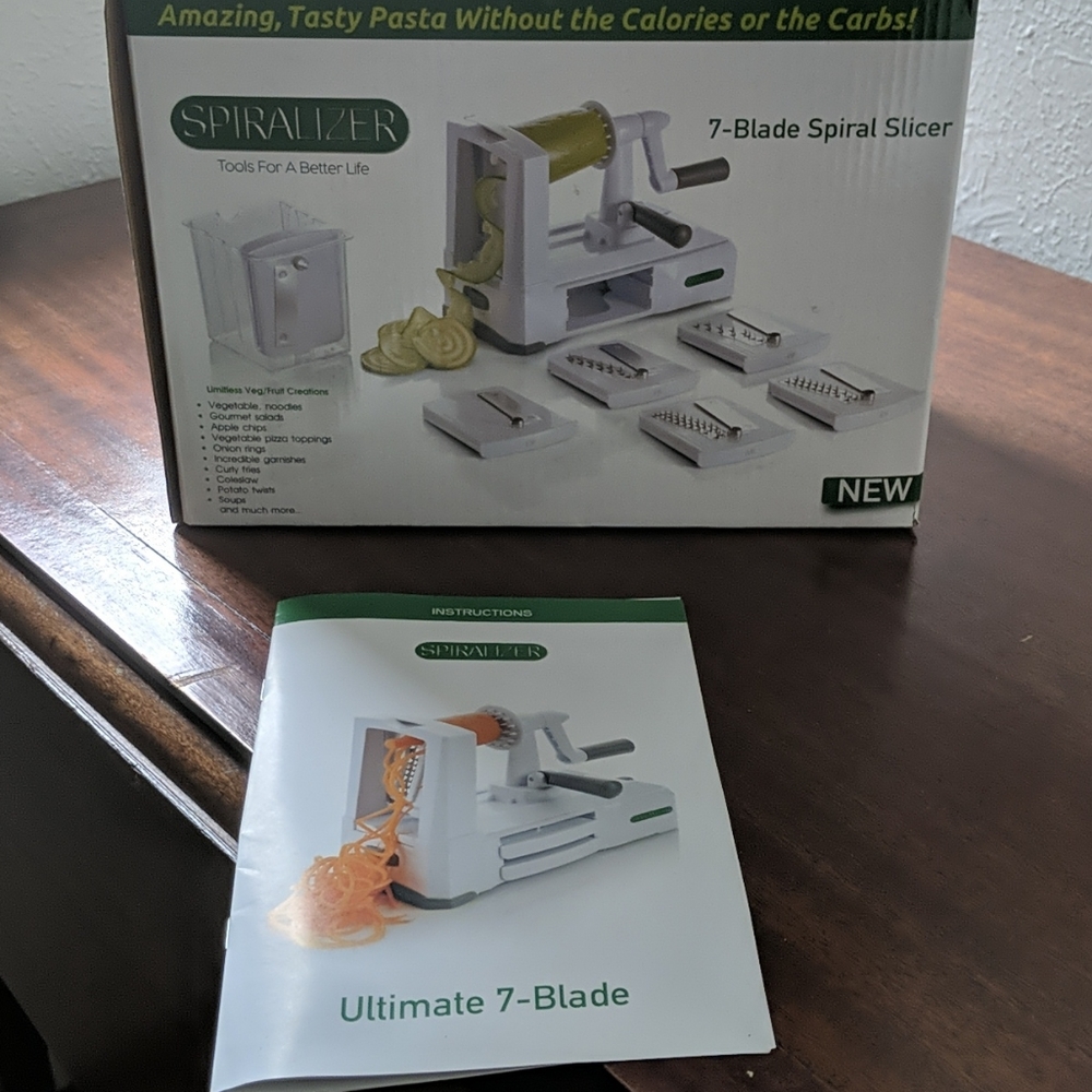 Brand New 7 Blade Spiralizer.     NWOT